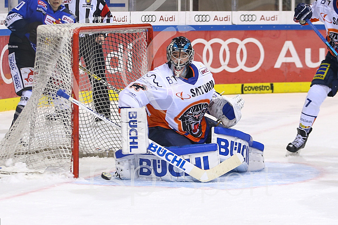 Eishockey - Herren - DEL - Saison 2019/2020 -  ERC Ingolstadt - Schwenninger Wildwings - Foto: Ralf Lüger