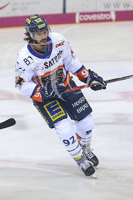 Eishockey - Herren - DEL - Saison 2019/2020 -  ERC Ingolstadt - Schwenninger Wildwings - Foto: Ralf Lüger