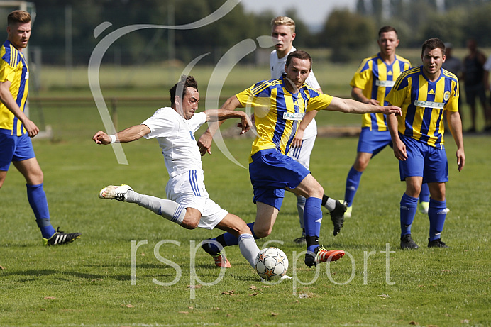 Herren - Kreisklasse 2 PAF - Saison 2017/18 - SV Karlskron - TSV Reichertshofen - Foto: Ralf Lüger Herren - Kreisklasse 2 PAF - Saison 2017/18 - SV Karlskron - TSV Reichertshofen - Foto: Ralf Lüger