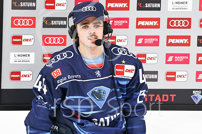 Eishockey - Herren - DEL - Saison 2021/2022 -   ERC Ingolstadt - Düsseldorfer EG - Foto: Ralf Lüger