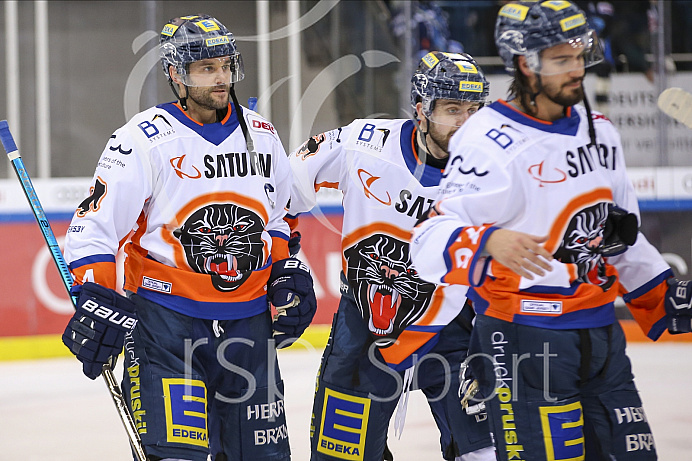 Eishockey - Herren - DEL - Saison 2019/2020 - ERC Ingolstadt - Schwenninger Wildwings - Foto: Ralf Lüger Eishockey - Herren - DEL - Saison 2019/2020 - ERC Ingolstadt - Schwenninger Wildwings - Foto: Ralf Lüger