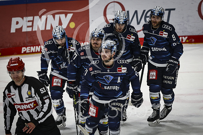 Eishockey - Herren - DEL - Saison 2021/2022 - ERC Ingolstadt - Augsburger EV - Foto: Ralf Lüger Eishockey - Herren - DEL - Saison 2021/2022 - ERC Ingolstadt - Augsburger EV - Foto: Ralf Lüger