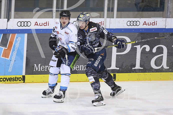 Eishockey - Herren - DEL - Saison 2019/2020 -  ERC Ingolstadt - Straubing Ice Tigers - Foto: Ralf Lüger