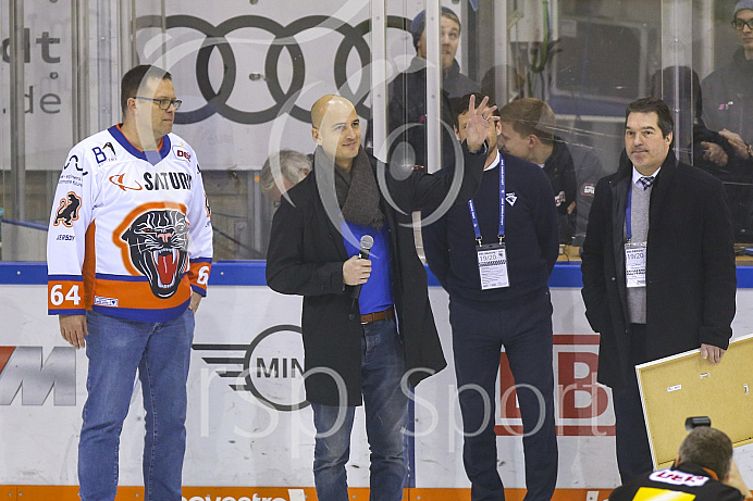 Eishockey - Herren - DEL - Saison 2019/2020 -  ERC Ingolstadt - Schwenninger Wildwings - Foto: Ralf Lüger