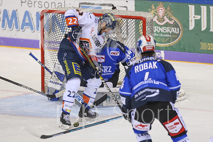 Eishockey - Herren - DEL - Saison 2019/2020 -  ERC Ingolstadt - Schwenninger Wildwings - Foto: Ralf Lüger