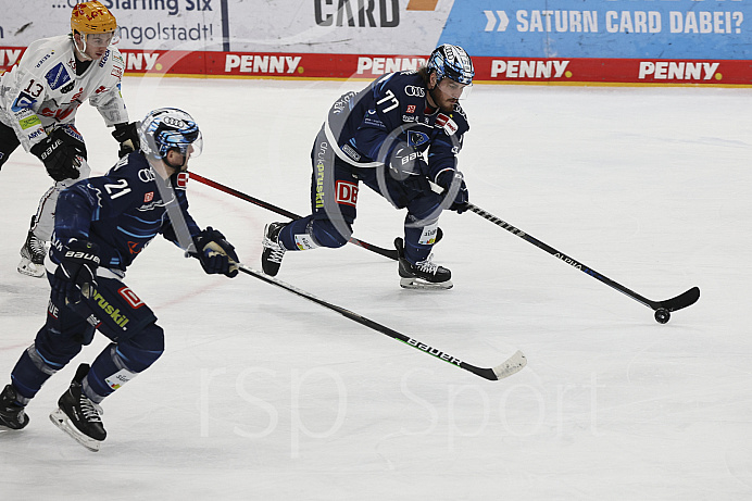 Eishockey - Herren - DEL - Saison 2021/2022 -   ERC Ingolstadt - Bremerhaven - Foto: Ralf Lüger