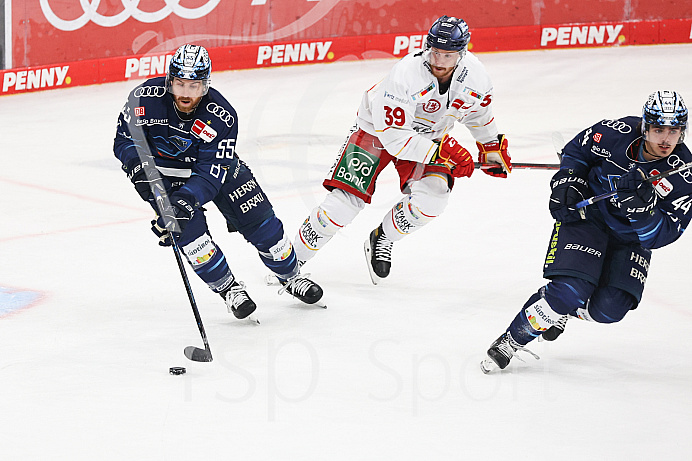 Eishockey - Herren - DEL - Saison 2021/2022 -   ERC Ingolstadt - Düsseldorfer EG - Foto: Ralf Lüger
