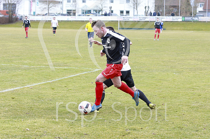 Fussball - Herren - Bezirksliaga / Bezirk Schwaben - Saison 2017/18 - FC Ehekirchen - TSV Offingen - Foto: Ralf Lüger