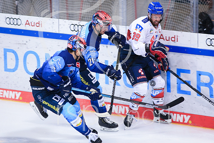 Eishockey - Herren - DEL - Saison 2020/2021 -   ERC Ingolstadt - Adler Mannheim - Foto: Ralf Lüger