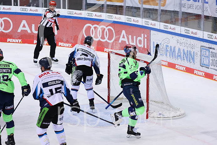 Eishockey - Herren - DEL - Saison 2020/2021 -   ERC Ingolstadt - Straubing Tigers - Foto: Ralf Lüger