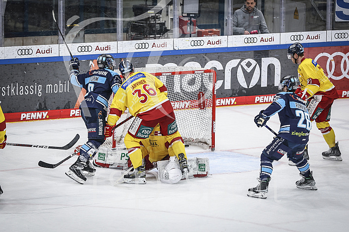 Eishockey - Herren - DEL - Playoffs - Spiel 5 - Saison 2022/2023 -   ERC Ingolstadt - DEG - Foto: Ralf Lüger