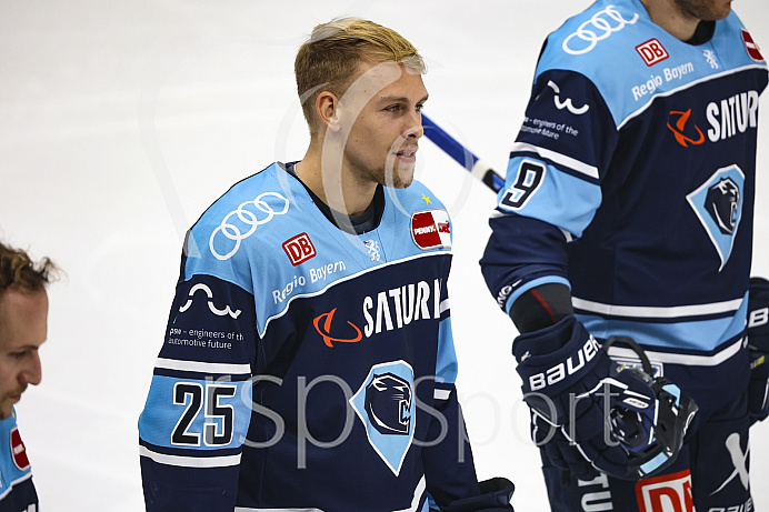 Eishockey - Herren - DEL - Saison 2022/2023 -   ERC Ingolstadt - Eisbären Berlin  - Foto: Ralf Lüger