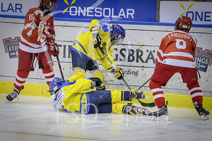 Eishockey, Knaben, Landesliga, Saison 2018/2019, Spiel 3, 14.10.2018, EC Pfaffenhofen - EV Landshut, Foto: Ralf L