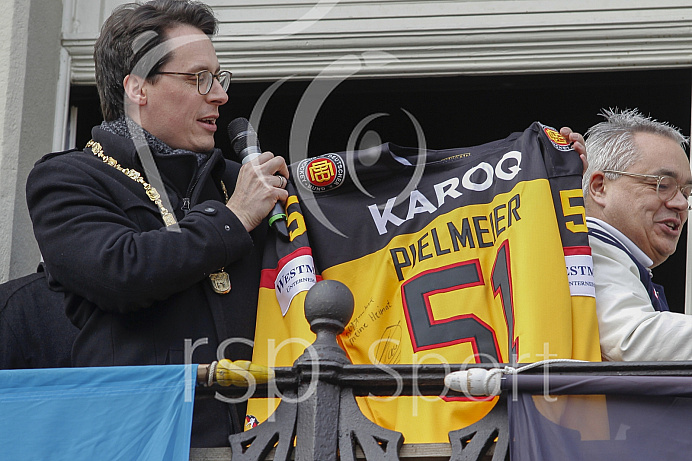 Olympia-Feier am 3.03.18 in Deggendorf für Timo Pielmeier (#51 Torwart ERC)