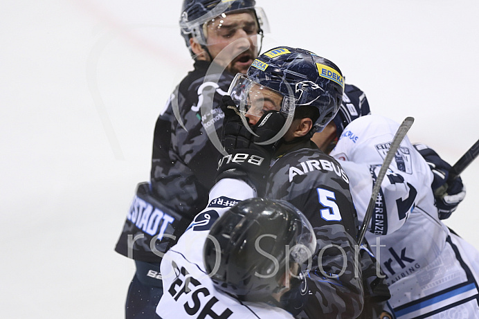 Eishockey - Herren - DEL - Saison 2019/2020 -  ERC Ingolstadt - Straubing Ice Tigers - Foto: Ralf Lüger