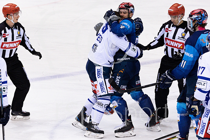 Eishockey - Herren - DEL - Saison 2020/2021 -   ERC Ingolstadt - Schwenningen  - Foto: Ralf Lüger