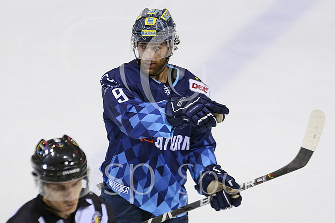 Eishockey - Herren - DEL - Saison 2019/2020, Spiel 3 - 20.09.2019 -  ERC Ingolstadt - Krefeld Pinguines - Foto: Ralf Lüger