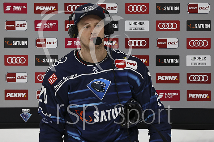 Eishockey - Herren - DEL - Saison 2021/2022 -   ERC Ingolstadt - Bremerhaven - Foto: Ralf Lüger
