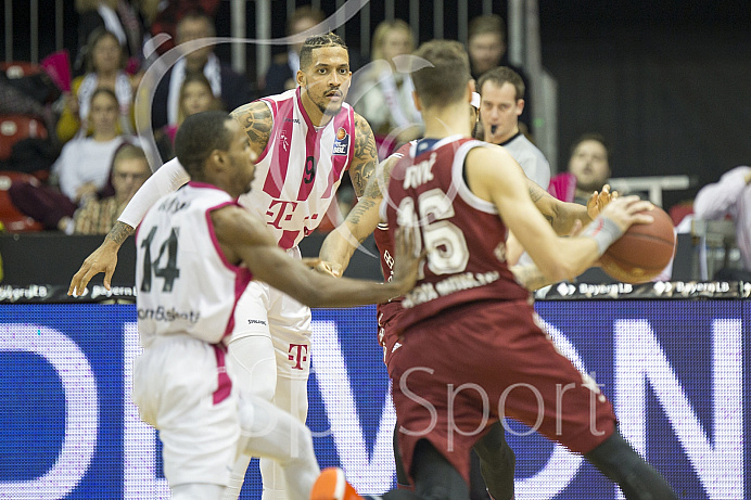 Herren - BBL - Basketball Bundesliga - Saison 2017/2018 - FC Bayern Basketball - Baskets Bonn  -  Foto: Ralf Lüger/rsp sport