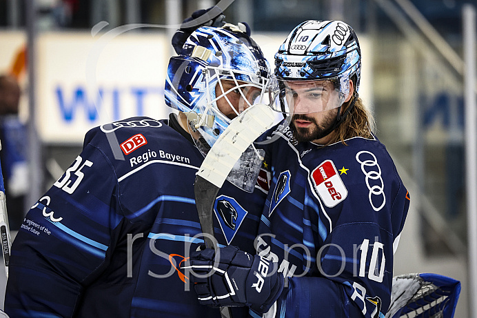 Eishockey - Herren - DEL - Saison 2021/2022 -   ERC Ingolstadt - Augsburger EV - Foto: Ralf Lüger