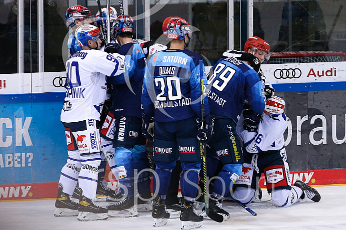 Eishockey - Herren - DEL - Saison 2020/2021 -   ERC Ingolstadt - Schwenningen  - Foto: Ralf Lüger