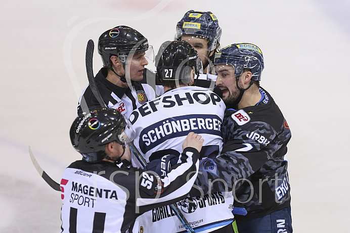 Eishockey - Herren - DEL - Saison 2019/2020 -  ERC Ingolstadt - Straubing Ice Tigers - Foto: Ralf Lüger