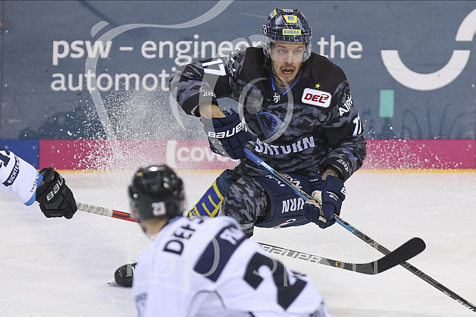 Eishockey - Herren - DEL - Saison 2019/2020 -  ERC Ingolstadt - Straubing Ice Tigers - Foto: Ralf Lüger