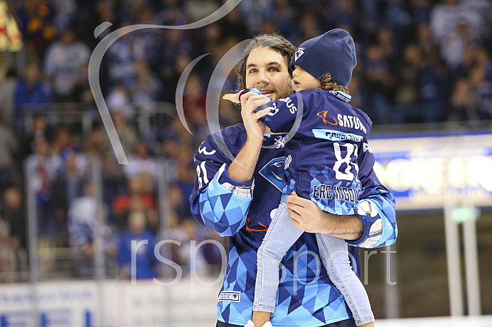 Eishockey - Herren - DEL - Saison 2019/2020, Spiel 8 - 4.10.2019 -  ERC Ingolstadt - Fischtowns Pinguins - Foto: Ralf Lüger