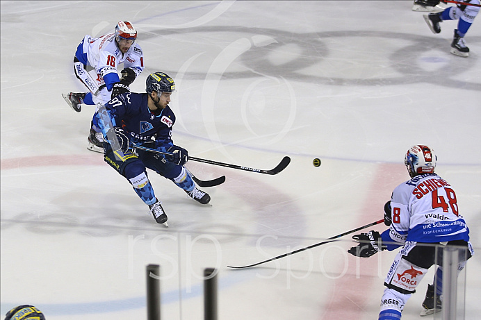 Eishockey - Herren - DEL - Saison 2019/2020 -  ERC Ingolstadt -  Schwenninger Wild Wings- Foto: Ralf Lüger