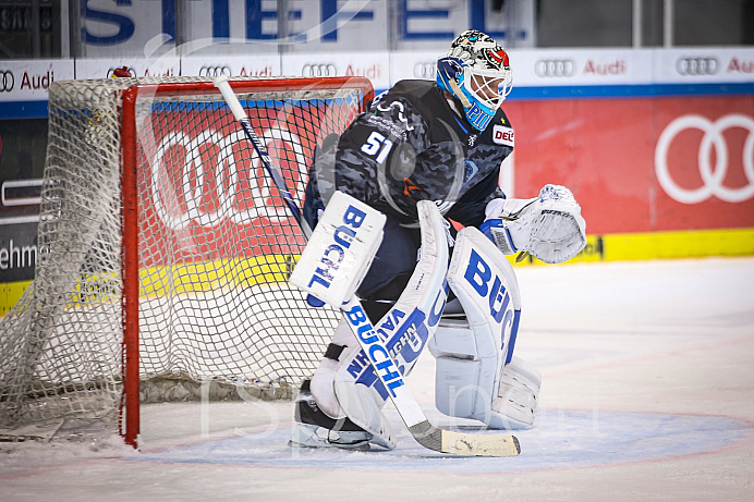 Eishockey - Herren - DEL - Saison 2019/2020 -   ERC Ingolstadt - Wolfsburg  - Foto: Ralf Lüger