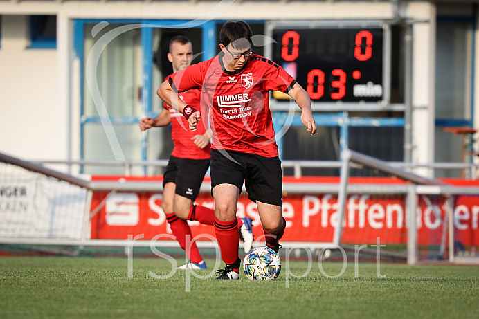 Fussball - Herren - A Klasse 3 - Saison 2021/2022 - TV 1911 Vohburg - TSV Pförring - Foto: Ralf Lüger/rsp-sport.de Fussball - Herren - A Klasse 3 - Saison 2021/2022 - TV 1911 Vohburg - TSV Pförring - Foto: Ralf Lüger/rsp-sport.de