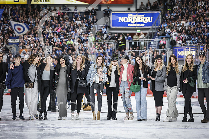 Eishockey - Herren - DEL - Playoffs - Spiel 5 - Saison 2022/2023 -   ERC Ingolstadt - DEG - Foto: Ralf Lüger